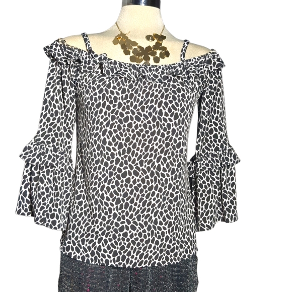 MICHAEL KORS Black and White Open Shoulder Bell Sleeves Size M. - Picture 8 of 16
